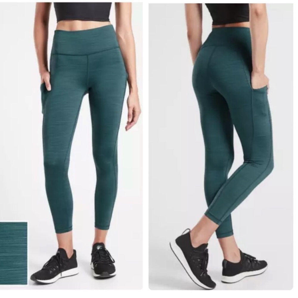 Athleta Ultimate Stash Pocket Space Dye High Rise 7/8 Legging in Oceanic Teal